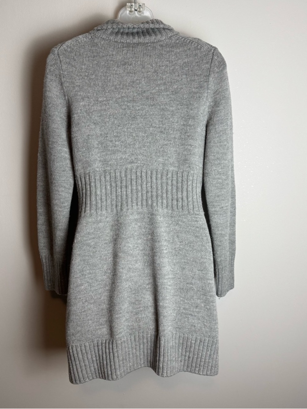 Banana Republic 100% Merino Wool Long Line Button Up Sweater Cardigan Size M - Picture 9 of 10